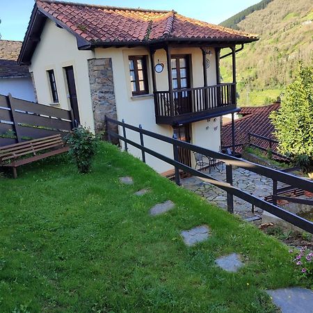 坎加斯德尔纳尔塞亚La Casina De Santulaya别墅 外观 照片